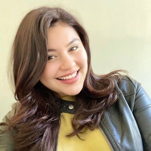 Meet your Posher, Daniela